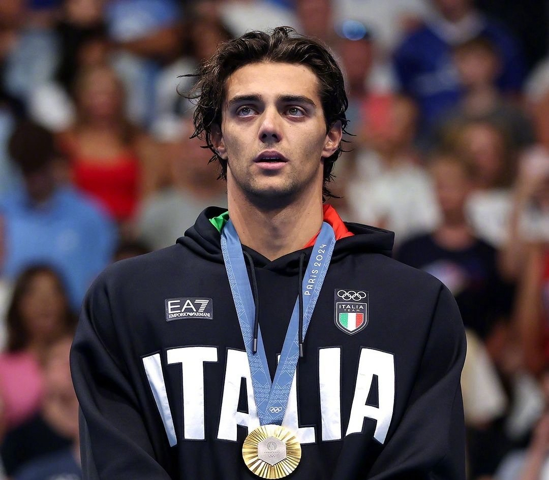 包含塞尔维亚队前途光明！，Rookie新星险胜表现突出赛场气氛高涨的词条